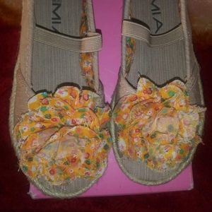 Girl shoes. Size 10